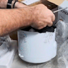 Maconha &eacute; encontrada escondida em panelas el&eacute;tricas e caixas de som nos Correios