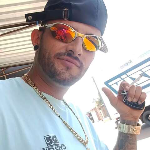 Carpinteiro que matou travesti "Pen&eacute;lope Charmosa" com 15 facadas &eacute; recapturado