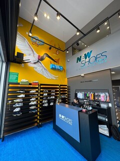 Lavanderia de t&ecirc;nis chega a Campo Grande com limpeza especializada