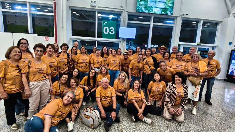 Com 62 pessoas, viagem de aposentados foi só paz e zero brigas