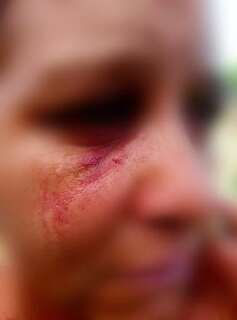 Homem nega que mantinha esposa em c&aacute;rcere h&aacute; anos e se apresenta &agrave; pol&iacute;cia