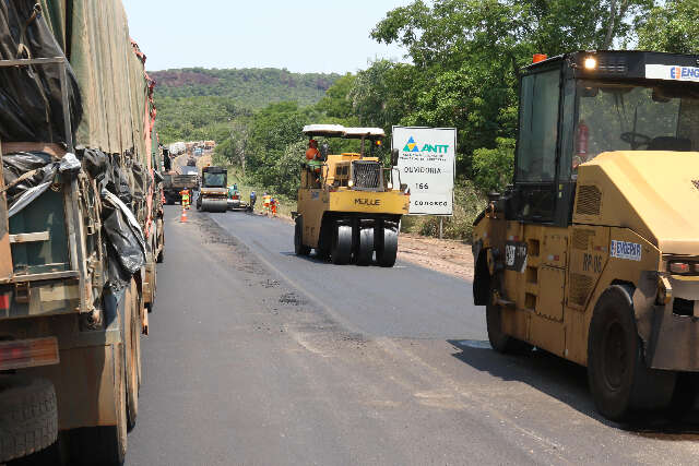 Obras na BR-163 exigem aten&ccedil;&atilde;o redobrada de motoristas nesta quinta-feira