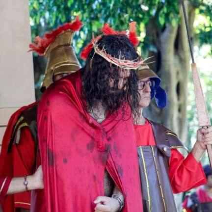 H&aacute; 30 anos via-sacra compara crucifica&ccedil;&atilde;o de Cristo com sofrimento de pacientes