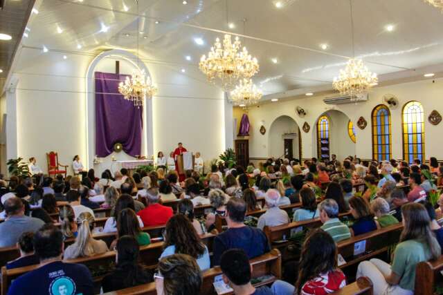 Confira a agenda de missas da Sexta-feira Santa ao domingo de P&aacute;scoa na Capital