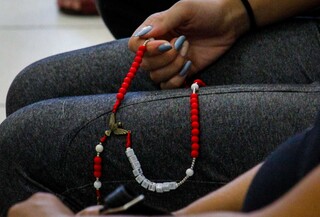 &ldquo;N&atilde;o &eacute; sacrif&iacute;cio, &eacute; b&ecirc;n&ccedil;&atilde;o&rdquo;, dizem fi&eacute;is que madrugaram na Sexta-feira Santa