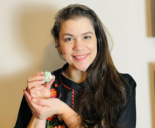 De super-her&oacute;is a flores, Vera se encontrou nos brigadeiros artesanais