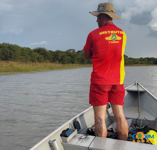 Bombeiros buscam jovem de 25 anos que desapareceu no Rio Correntes
