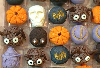 De super-her&oacute;is a flores, Vera se encontrou nos brigadeiros artesanais