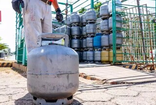 Governo pede fiscaliza&ccedil;&atilde;o contra abusos no pre&ccedil;o do g&aacute;s de cozinha ap&oacute;s leil&atilde;o