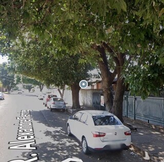 Morador na Vila Bandeirantes se surpreende com poda dr&aacute;stica de 6 &aacute;rvores