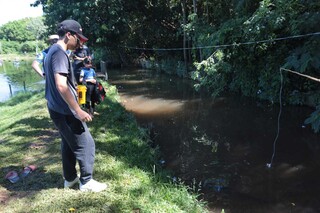 Pirarucu que pulou de carro em movimento ganha nome e vai morar no Bioparque