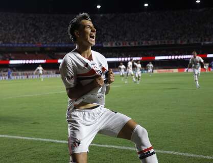Com 3 gols do sul-mato-grossense Ferreirinha, S&atilde;o Paulo vence Cruzeiro