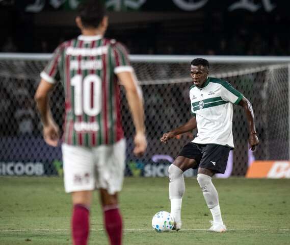 Fluminense empata com o Coritiba em jogo marcado por pol&ecirc;mica do VAR