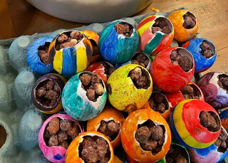 H&aacute; 13 anos, Glau mant&eacute;m viva tradi&ccedil;&atilde;o familiar de ovos cri cri 