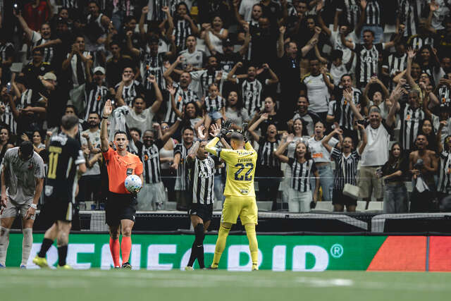 Atl&eacute;tico-MG vence Athletico-PR e embala segunda vit&oacute;ria seguida 