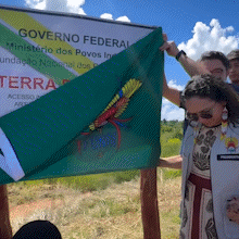 Ministro Eloy Terena retorna &agrave; aldeia onde nasceu e oficializa demarca&ccedil;&atilde;o