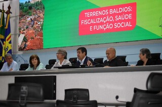 Prefeitura usar&aacute; agentes de sa&uacute;de para fiscalizar terrenos sujos