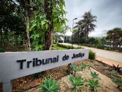 Faculdade cancela turma e &eacute; condenada por obrigar aluna a estudar fora do Estado