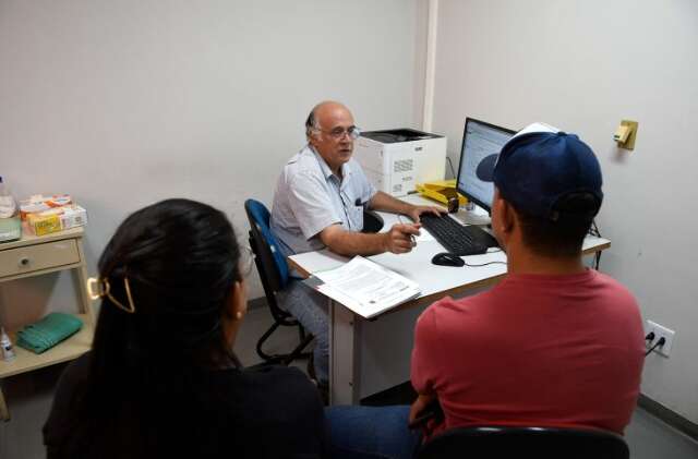 Secretaria capacita profissionais para cuidado de pacientes com chikungunya