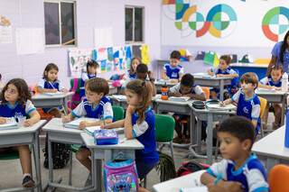 Do livro &agrave; rob&oacute;tica: Sesi atrai m&atilde;o de obra e integra comunidade