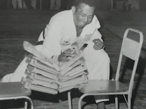 Trauma tirou voz de mestre, mas seu talento no taekwondo virou filme