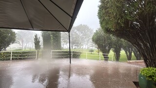 Sob alerta de tempestade, chuva atinge bairros de Campo Grande