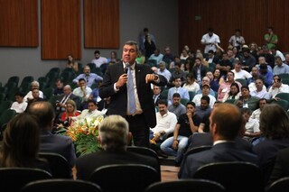 Vereadores se re&uacute;nem em Campo Grande para debater gest&atilde;o e inova&ccedil;&atilde;o