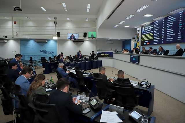 Ap&oacute;s vota&ccedil;&atilde;o, vereadores mant&ecirc;m uso de c&acirc;meras para aplicar multas de tr&acirc;nsito