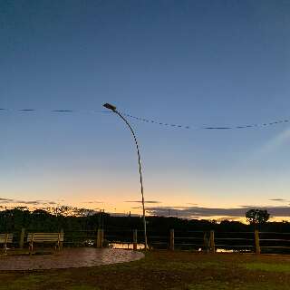 Frente fria avan&ccedil;a e muda o tempo em MS com chuva, vento e queda de temperatura