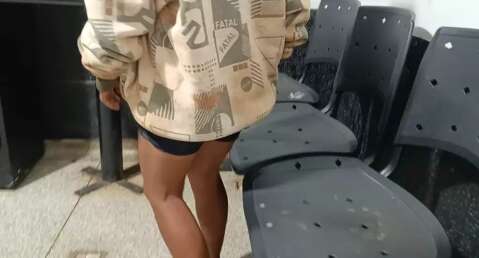 Juiz concede liberdade &agrave; mulher que matou filha de 4 meses sufocada na cama