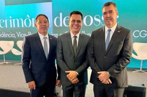 Fl&aacute;vio C&eacute;sar assume comando de &oacute;rg&atilde;o respons&aacute;vel pela reforma tribut&aacute;ria