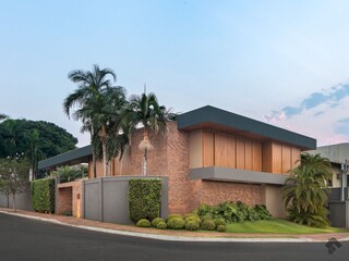 Mansão de luxo tem árvore centenária e espaço para 20 carros Mansão de luxo tem árvore centenária e espaço para 20 carros