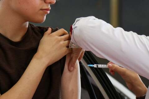 MS est&aacute; no top 5 da vacina&ccedil;&atilde;o contra HPV, mas tem desafio entre meninos