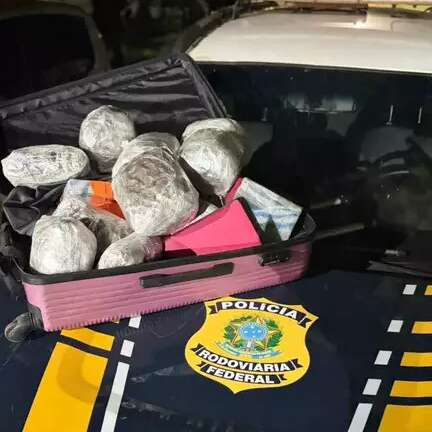 Adolescente &eacute; detida duas vezes em quatro dias com drogas em &ocirc;nibus de viagem