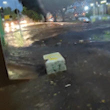 Chuva fez c&oacute;rrego Imbirussu transbordar e invadir casas no Jardim Petr&oacute;polis