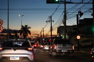 Tentou chegar cedo? Trânsito sentido Laucídio Coelho também está tumultuado Tentou chegar cedo? Trânsito sentido Laucídio Coelho também está tumultuado