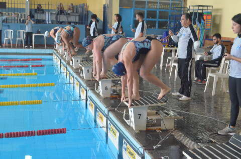 Jogos Escolares t&ecirc;m nata&ccedil;&atilde;o, v&ocirc;lei de praia, karat&ecirc; e t&ecirc;nis de mesa nesta semana