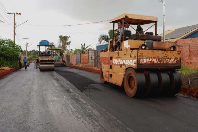 Prefeitura destrava R$ 136 milh&otilde;es para pavimentar ruas em 28 bairros