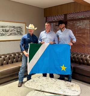 Bandeira de MS vai ao Texas com b&ecirc;n&ccedil;&atilde;o do governo 