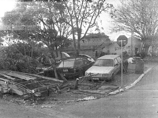 Morador denuncia lix&atilde;o em &aacute;rea p&uacute;blica e MP abre investiga&ccedil;&atilde;o