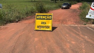 Prefeitura interdita desvio ap&oacute;s queda de ponte e deixa regi&atilde;o sem acesso 