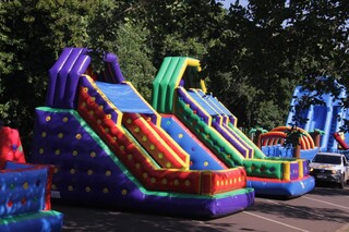 Casa L&uacute;dica celebra tr&ecirc;s anos com festa e semana de descontos