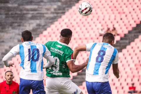 Ivinhema vence Uberl&acirc;ndia fora de casa e lidera grupo na S&eacute;rie D