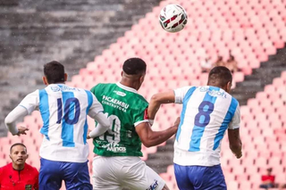 Ivinhema vence Uberl&acirc;ndia fora de casa e lidera grupo na S&eacute;rie D