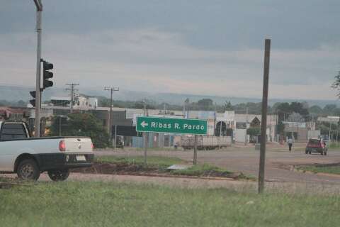 Prefeitura &eacute; pressionada a suspender contrata&ccedil;&otilde;es sem concurso