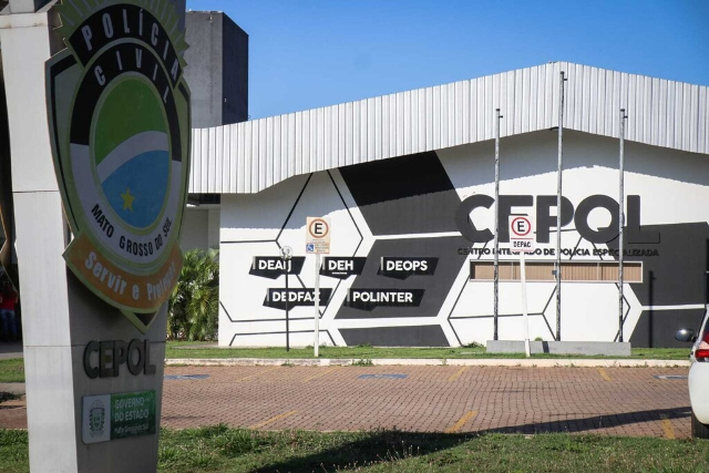 Dona de casa coloca veneno no refrigerante do ex-companheiro e &eacute; presa