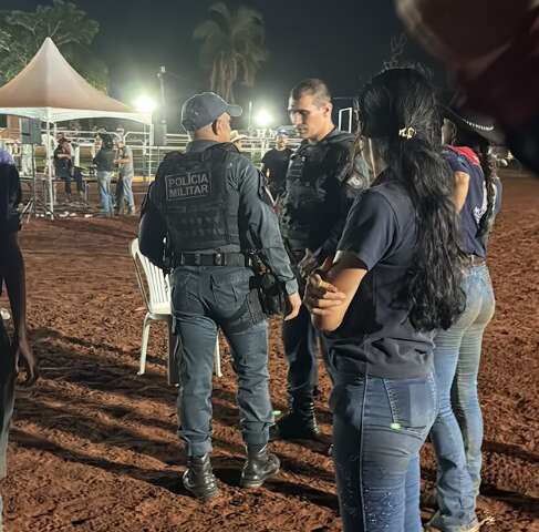 Veterin&aacute;rio &eacute; preso por esfaquear zootecnista durante prova de cavalos