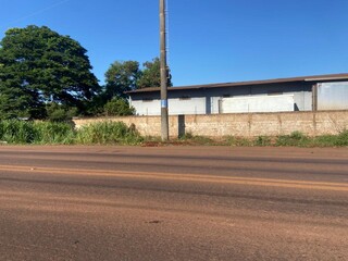 Motociclista morre após colisão frontal com caminhão na BR-262 Motociclista morre após colisão frontal com caminhão na BR-262