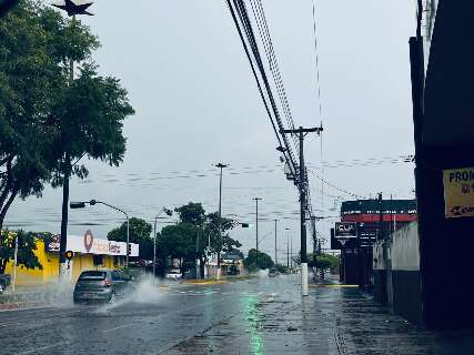 Semana come&ccedil;a com calor e possibilidade de chuva em MS