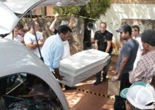 Condenado por assassinar radialista é morto a tiros durante abordagem do Bope Condenado por assassinar radialista é morto a tiros durante abordagem do Bope